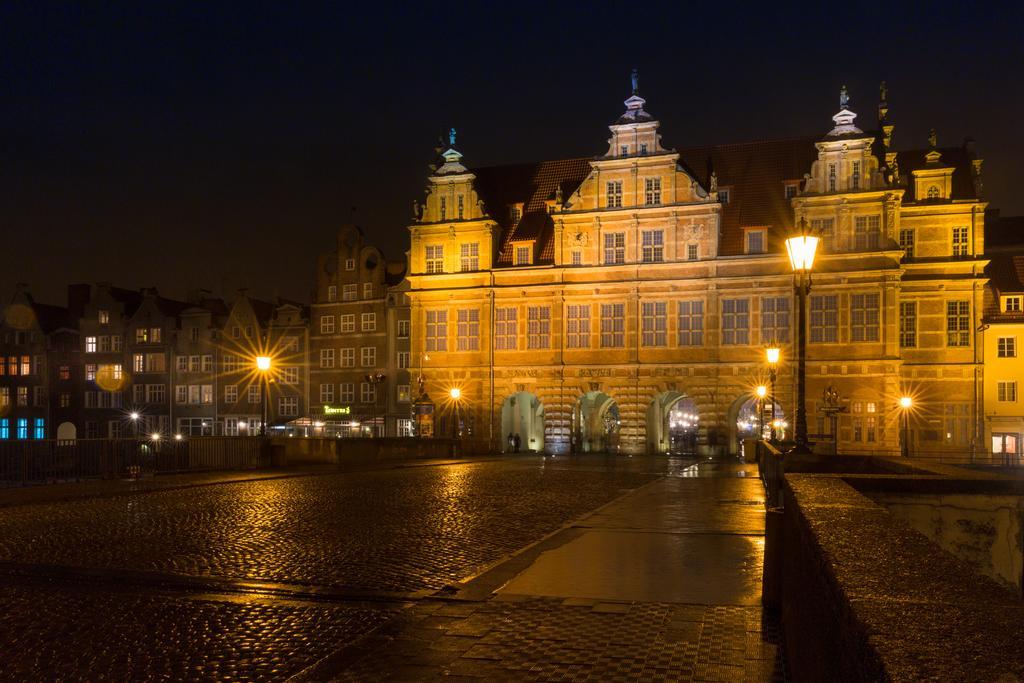 Apartament Swietojanska Gdansk Exterior photo
