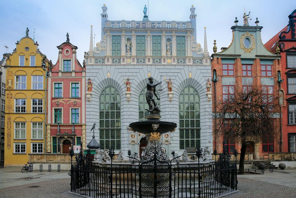 Apartament Swietojanska Gdansk Exterior photo